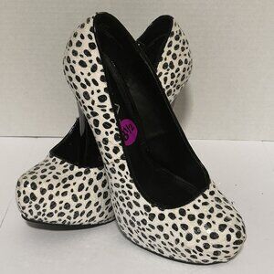 Mia Mary Black & White Dalmatian/Animal Print Platform Pump with Sequins 8 1/2